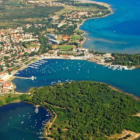 Hilde Red-7 By Interhome Apartman