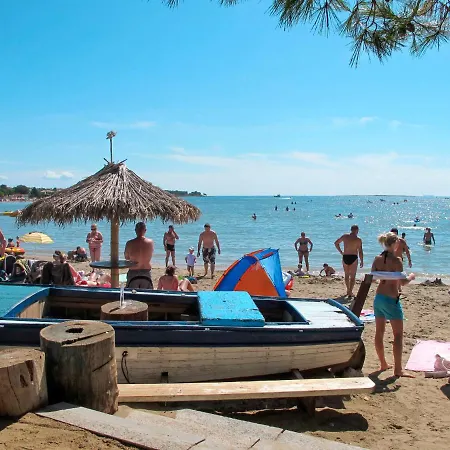 Hilde Red-7 By Interhome *