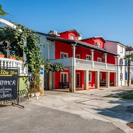 Hilde Red-7 By Interhome