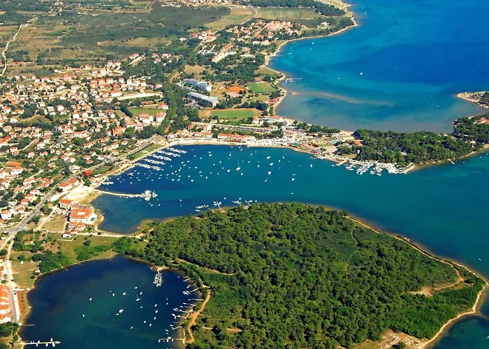 Hilde Red-7 By Interhome Apartman