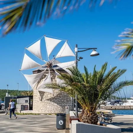 Apartman Hilde Red-7 By Interhome